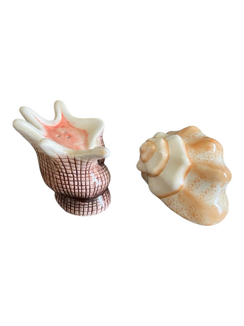 Set of Vintage Ceramic Seashell Salt & Pepper Shakers Set Coastal Beach Decor